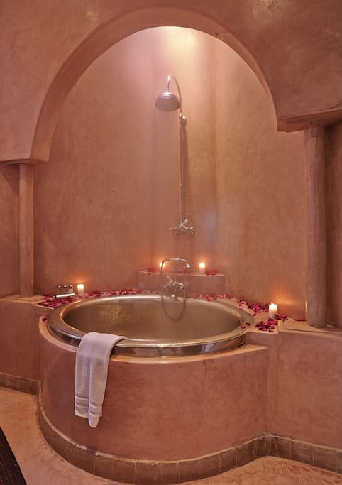 Elephant Bathtub