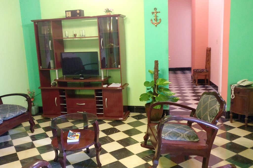 Living Room (Sala)