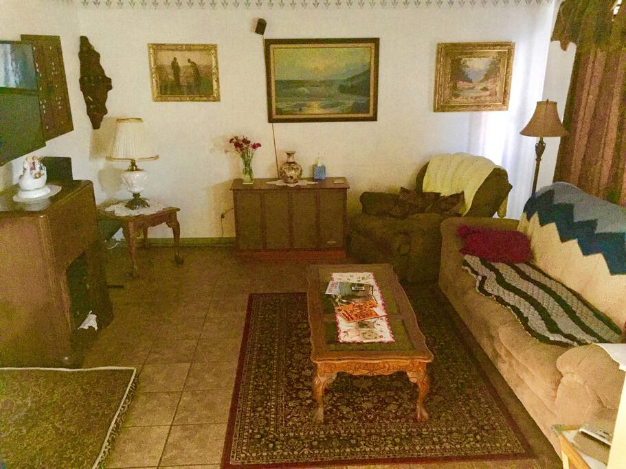 Theatre/living room