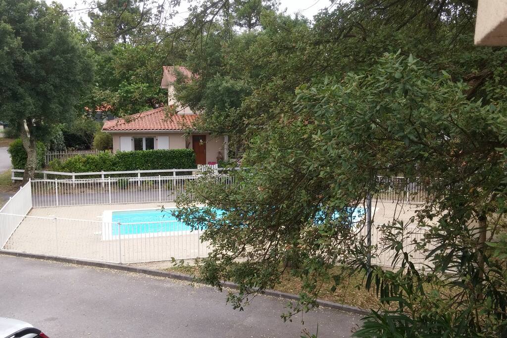 La piscine de la résidence
