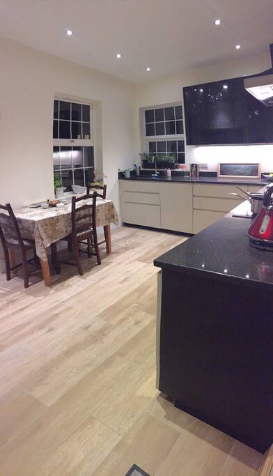 Shared kitchen, make breakfast, have a cup of tea.