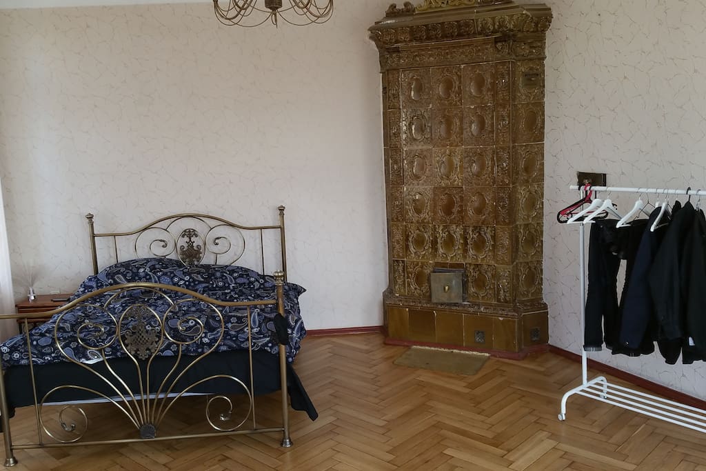 Expansive room with extremely comfortable bed