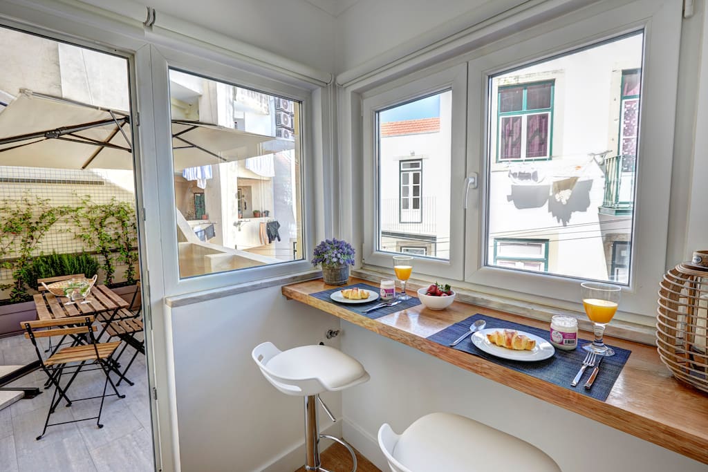 Dinning Room: where you can have all your meals and enjoy the view
(Breakfast is not included)