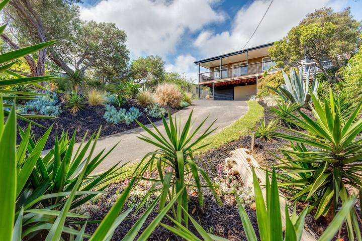 Peaceful and modern Rye beach house
