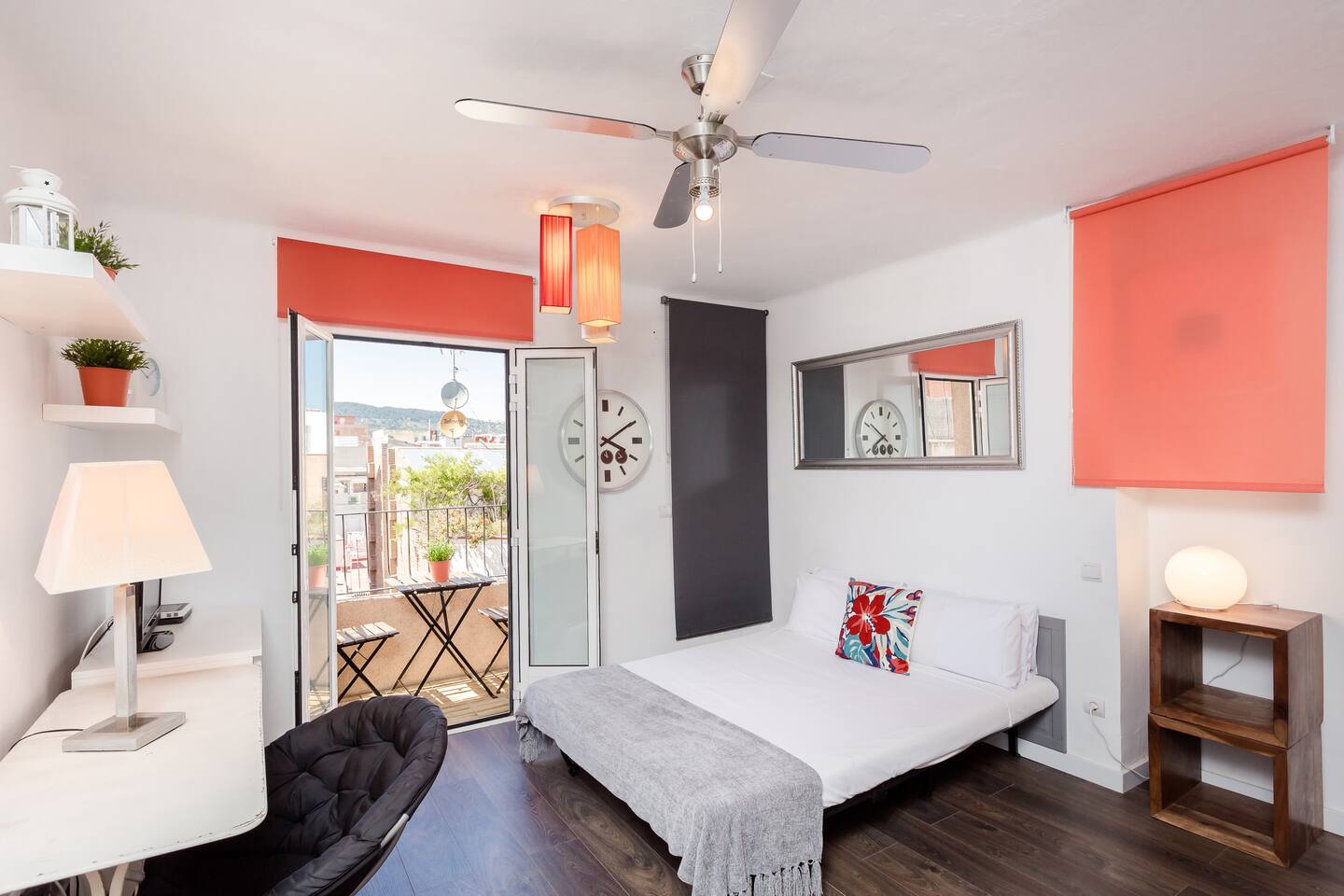 Studio with double bed