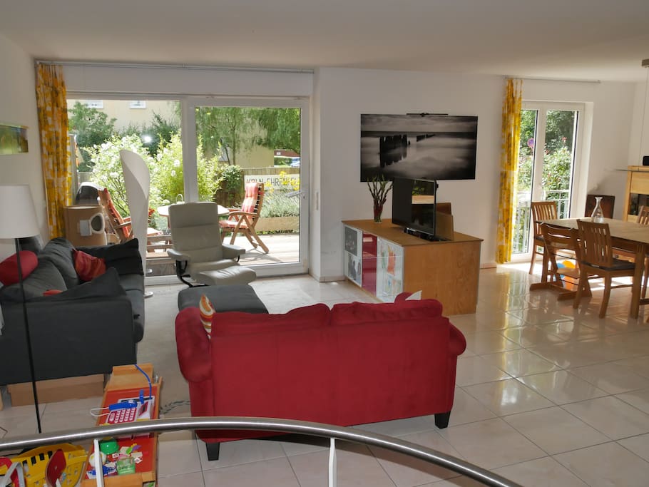 Wohnzimmer/living room