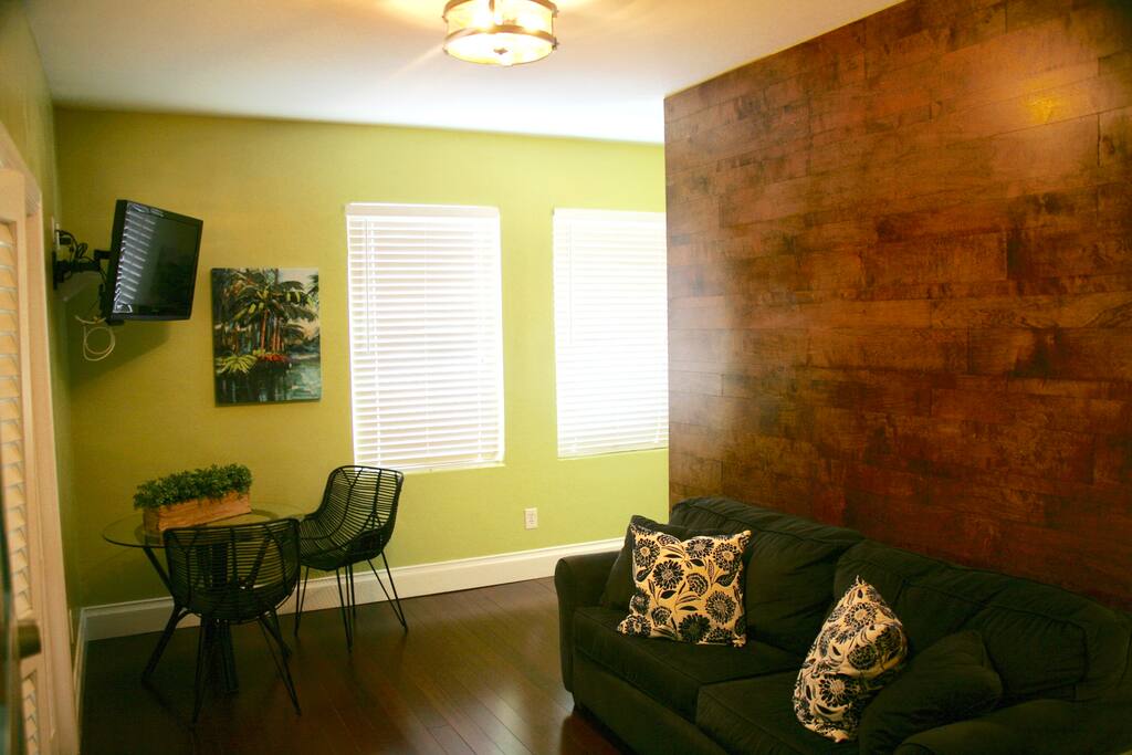 Little Palm Suite