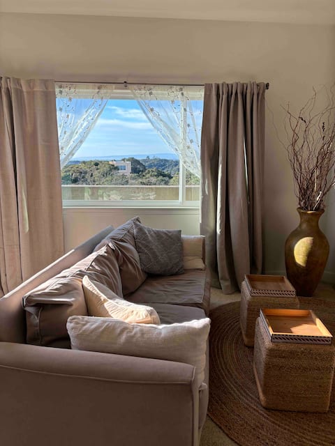 Best Views of Monterey Bay in Beautiful Royal Oaks