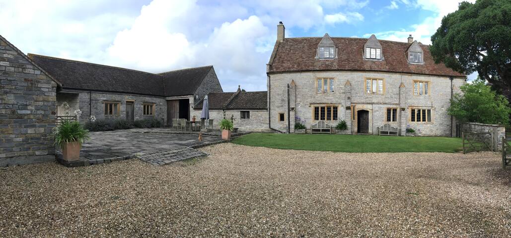 Courthouse Barn @ Courthouse Farm Muchelney