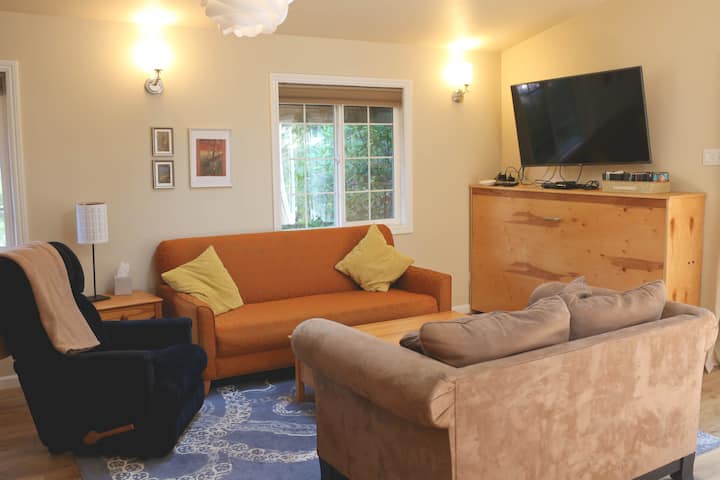 Tree House 1 Bedroom - Walk To Redwoods - Fort Bragg, CA