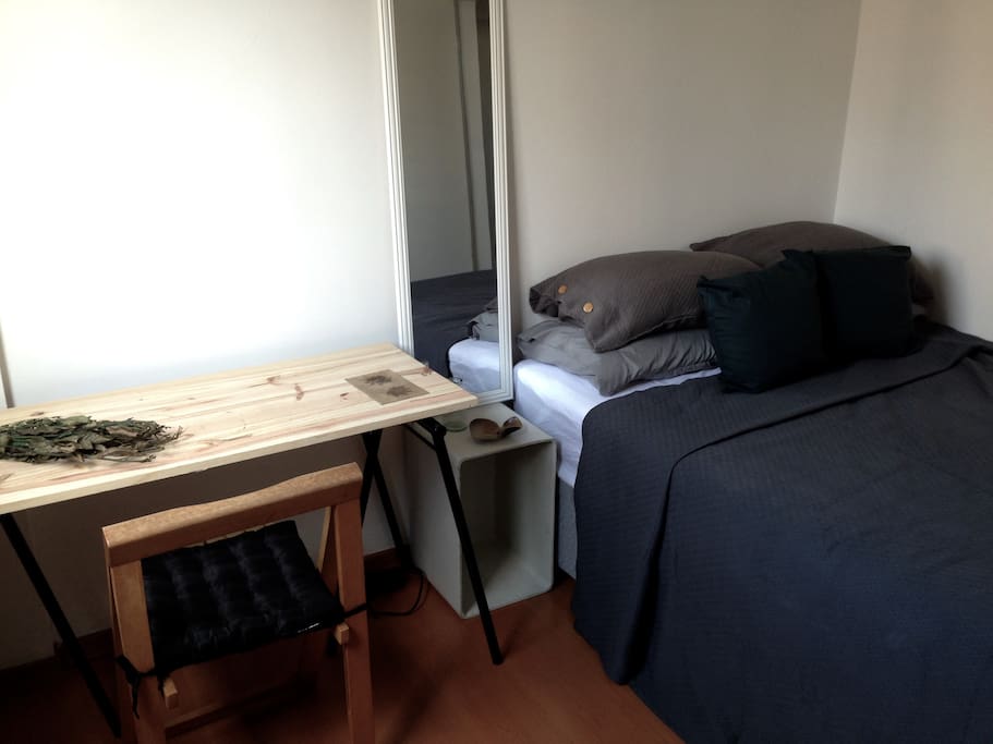 The bedroom | Bed, full body mirror and workdesk