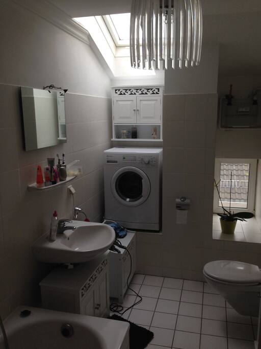 Badezimmer mit Badewanne