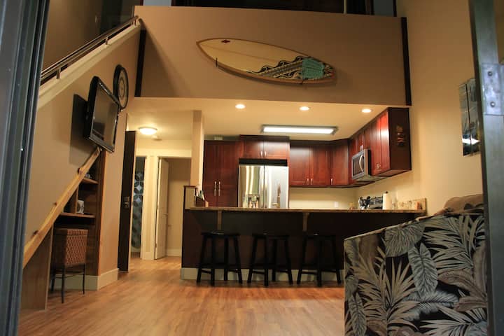 2 Bedroom Remodeled Condo!! - Maui, HI