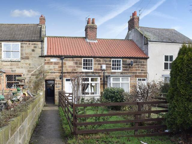 Airbnb Runswick Bay Holiday Rentals Places To Stay