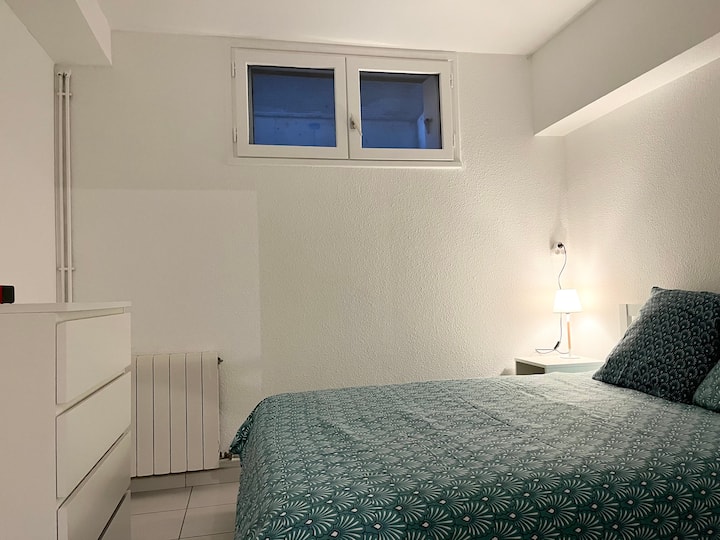 ชั้น - 1: Souplex
พร้อมเตียง 1 ห้องนอน 140/190 หน้าต่างจริงให้แสงและระบายอากาศตามธรรมชาติ