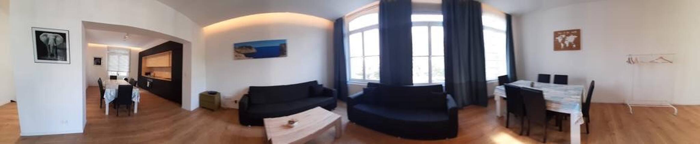 Cozy and near grand place and centre gallery image 3