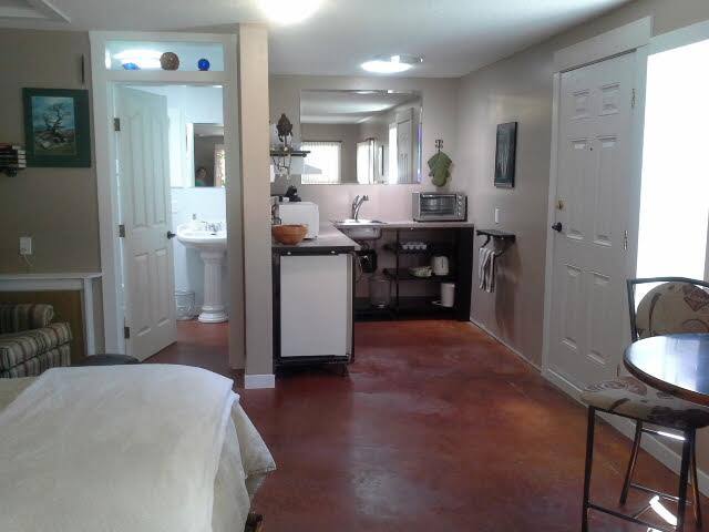 Sunny suite