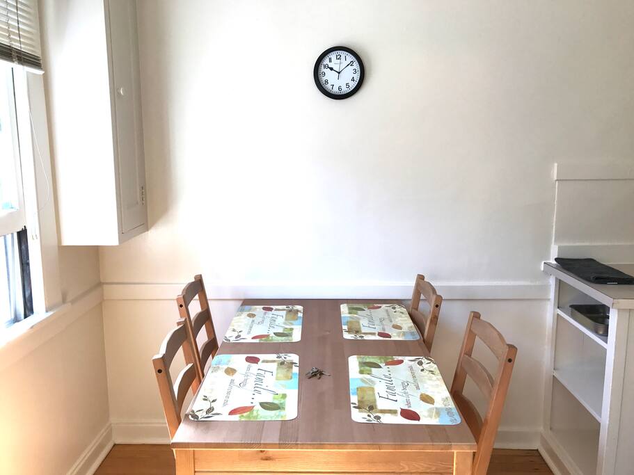 Dining Table for 4!