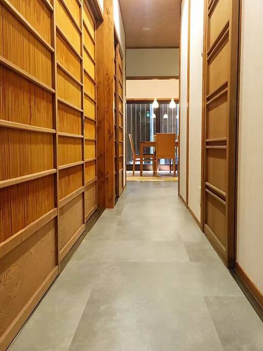 1F Hallway 走廊