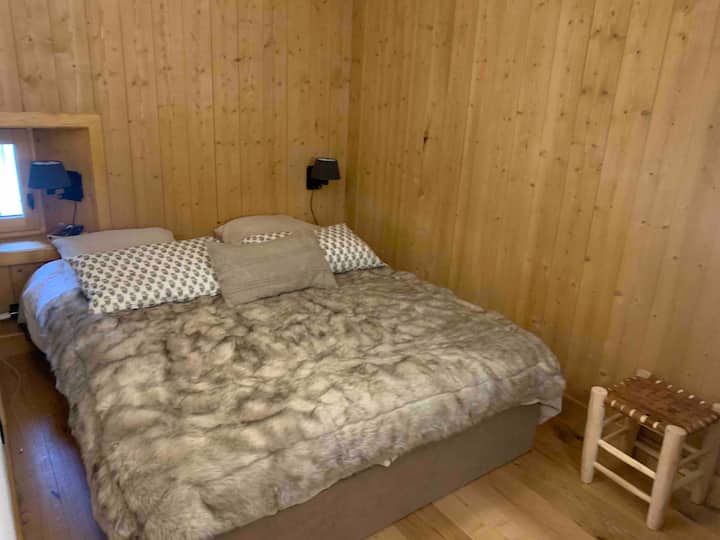 საძინებელი 3