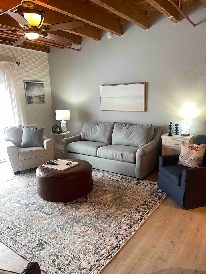 Downtown Grand Haven Condo, Waterfront View - 그랑 해븐