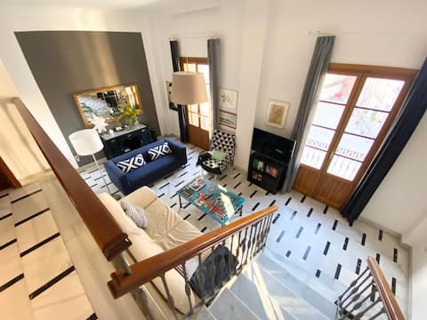 Propiedad de Airbnb exitosa: Atarazanas Duplex in Malaga city en Soho