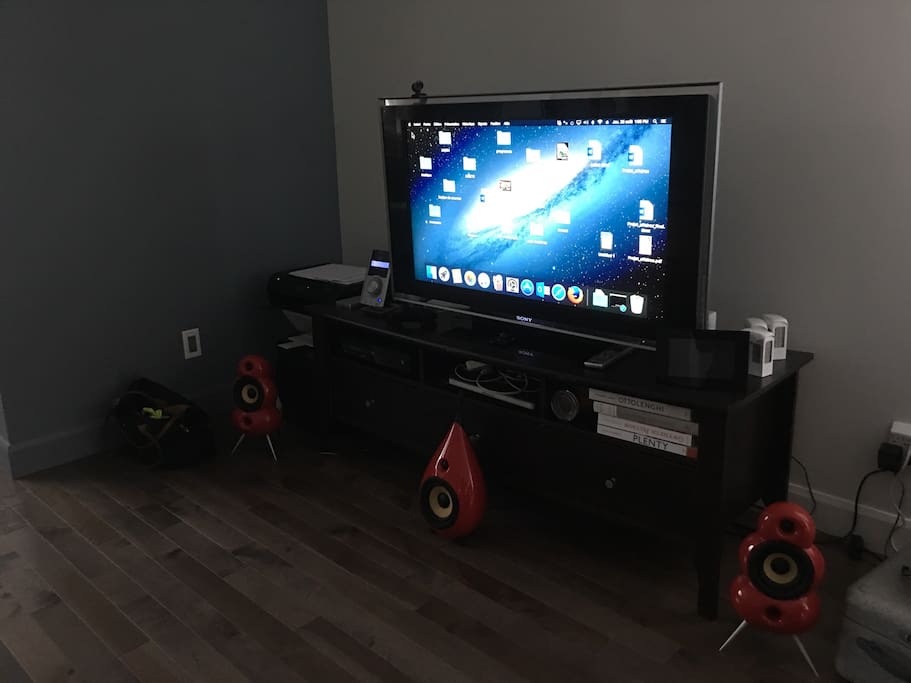 Sound system and mac computer