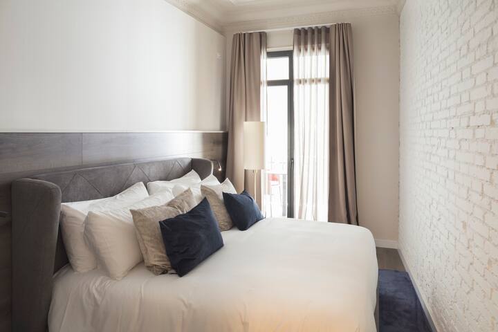 Luxury 4-bedroom 3-bathroom, rooftop pool gallery image 5