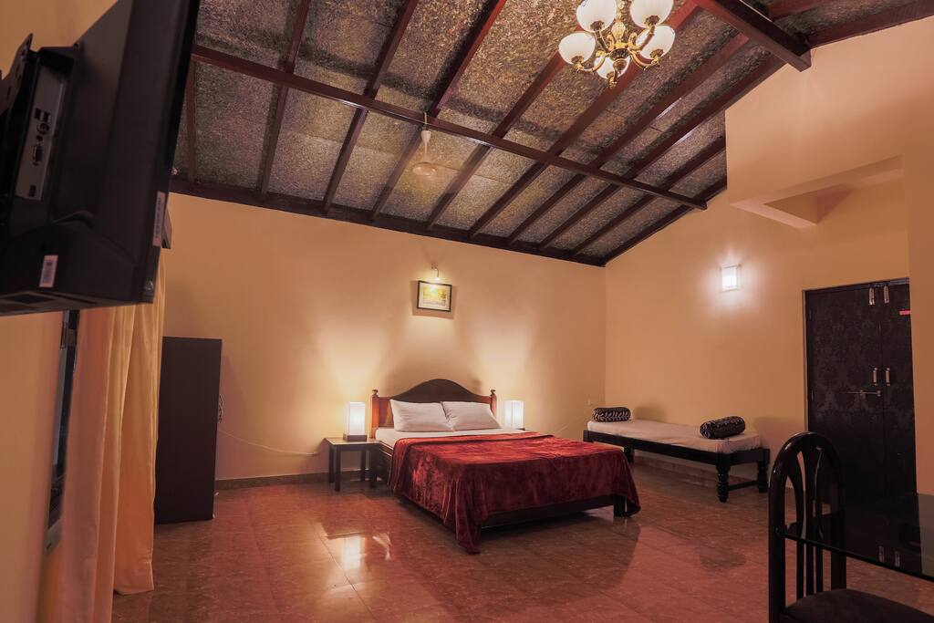 ACE ROOM