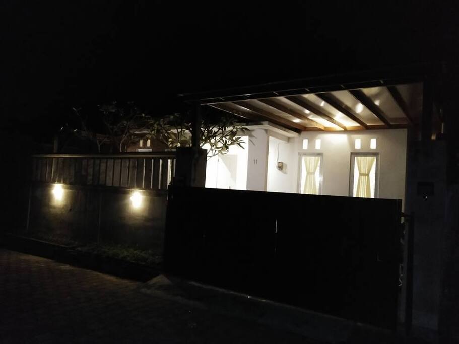 private gate