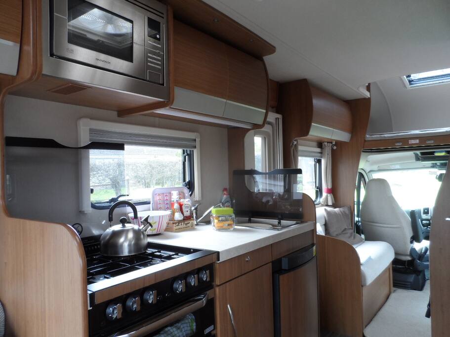 Fitted Kitchen