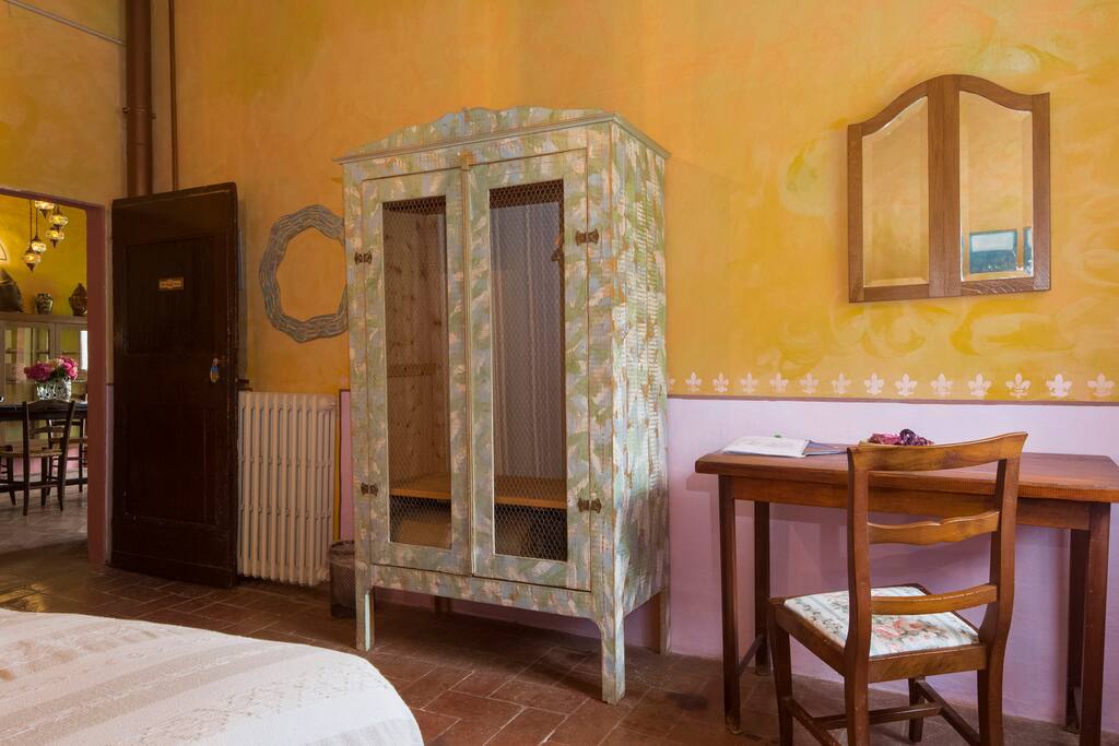Country room
