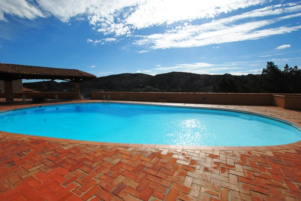 Piscina condominiale
