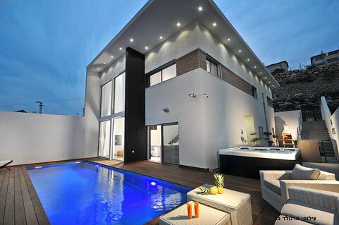 Villa Aqua Boutique premium