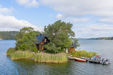 A private island a couple of minutes from the mainland