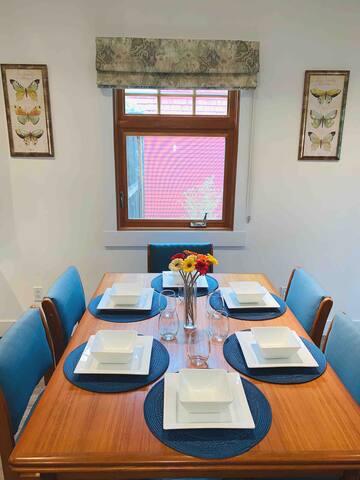 Beautiful Kitsilano 3 Bedroom 3Bath Home Vancouver gallery image 5