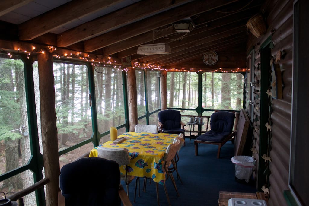 Screened in porch