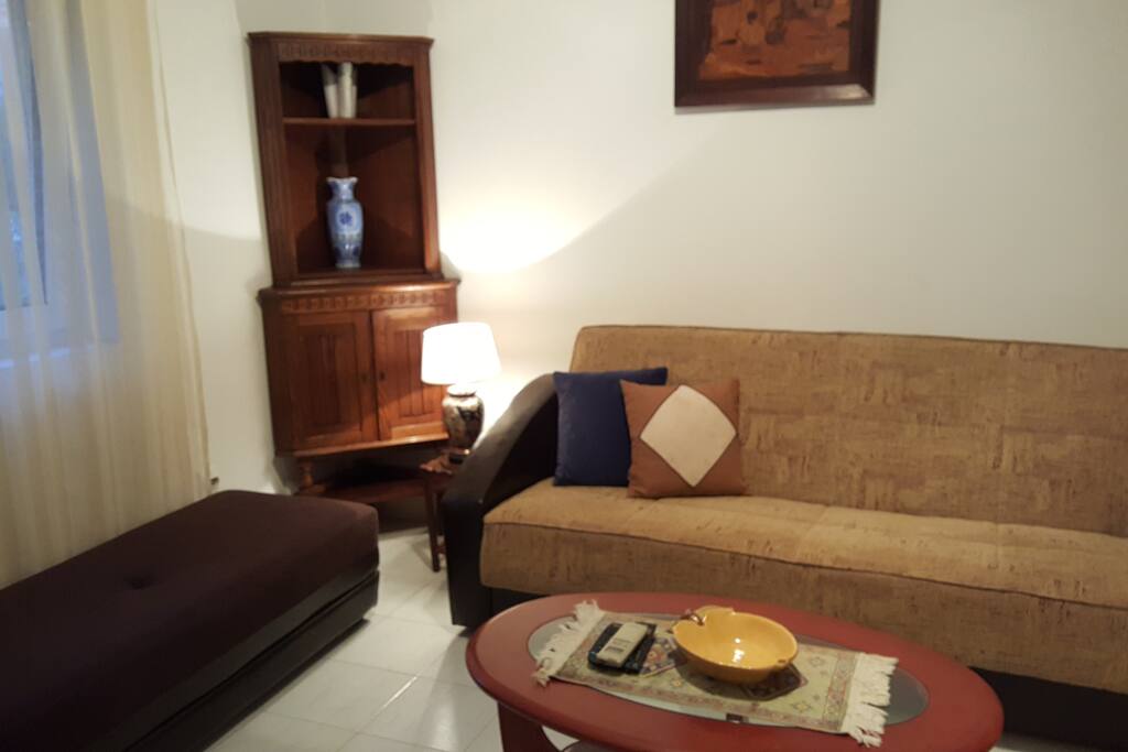 Living room/sitting area