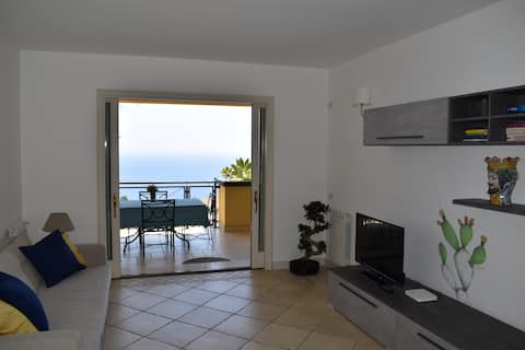 Top performing Airbnb: Taormina Elite Apartment by Taormina Holidays in Taormina