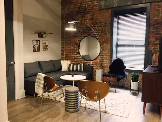 LOCATION! Walk everywhere Downtown from Loft! 104