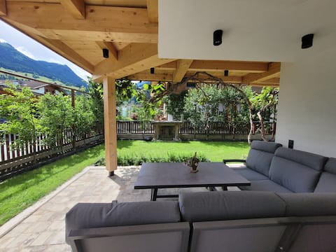 Alpine Quarter 3 with terrace and garden