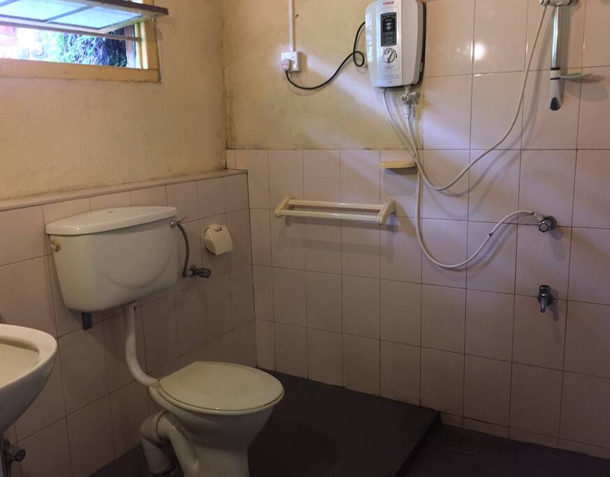 Private toilet