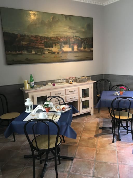 Breakfast room