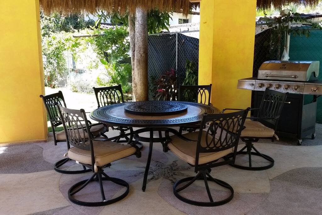 Palapa with gas BBQ grill