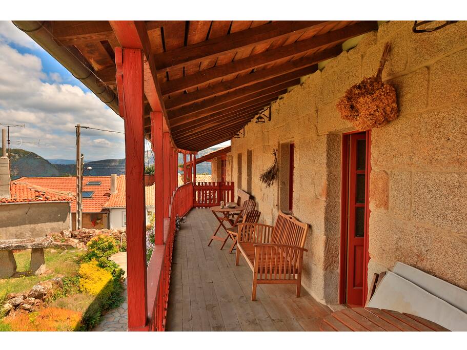 Balcony with view to the Sil Canyon