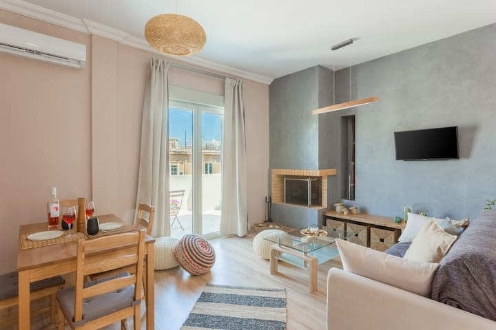 100 sqm. Luxury Apartment In The Heart of Athens