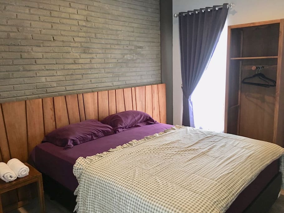 rooms equipped with wardrobe