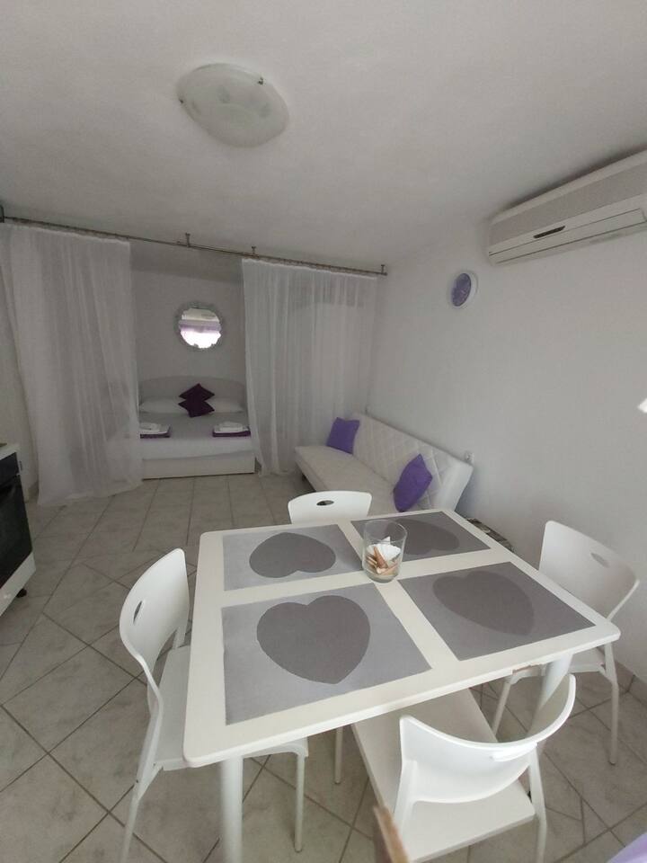 Cozy Apartment In Paceful Area :) - Senj
