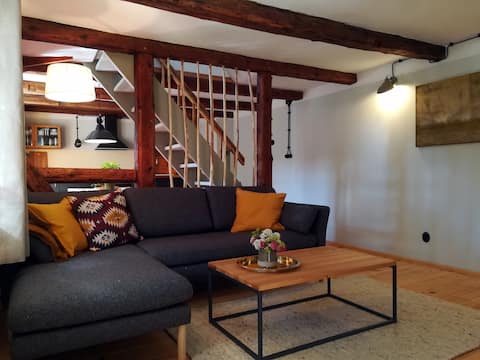 Successful Airbnb property: Feel-good apartment "Kaisereins"-trad. Mud House in Quedlinburg