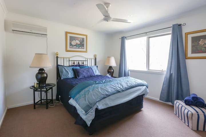 Spavaća soba 3    ..  Plava soba